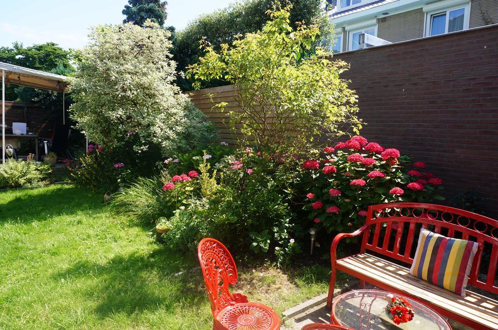 Xaviera'S Bed And Breakfast Amsterdam Bagian luar foto